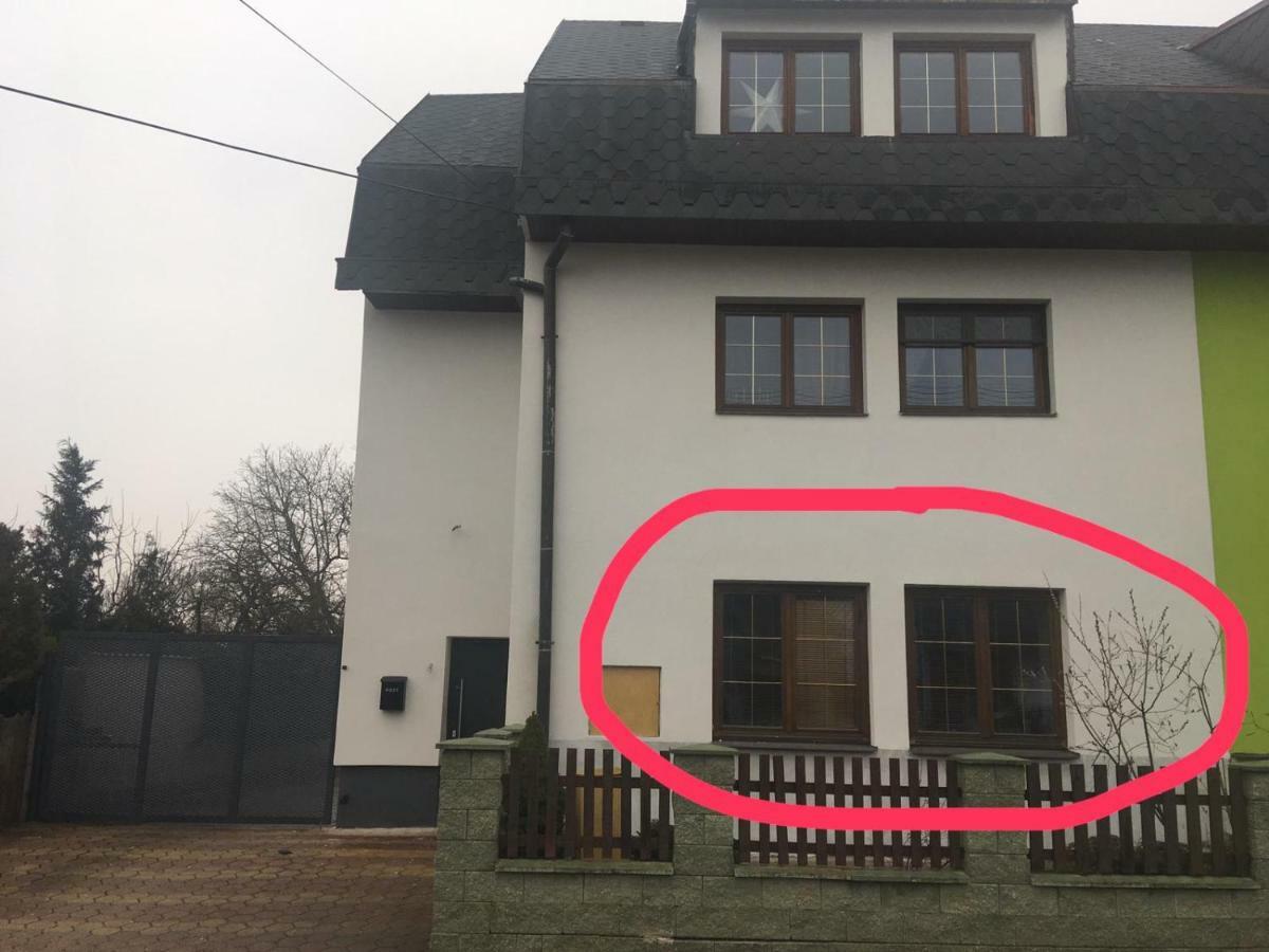 Apartment Dubnica Prejta Dubnica nad Váhom Dış mekan fotoğraf